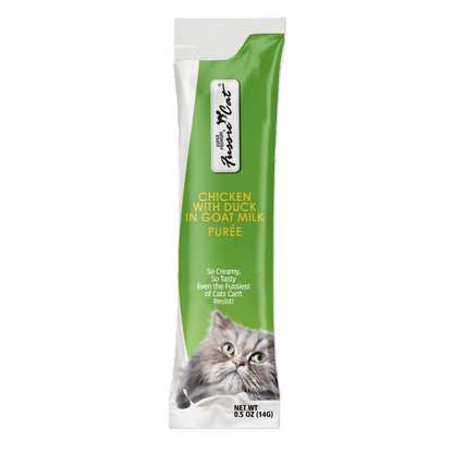 FUSSIE CAT Pollo Súper Premium con Pato en Puré de Leche de Cabra - Golosina para Gatos | 57g